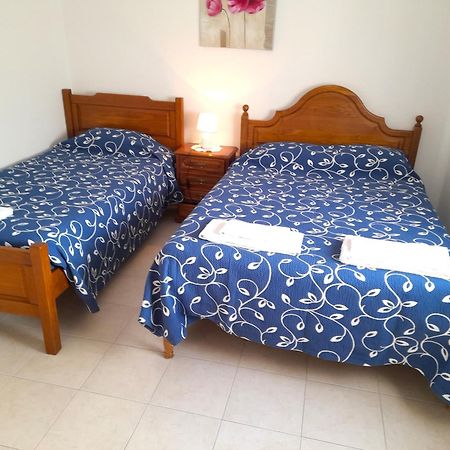Pacheco'S Guesthouse Lagos Rum bild